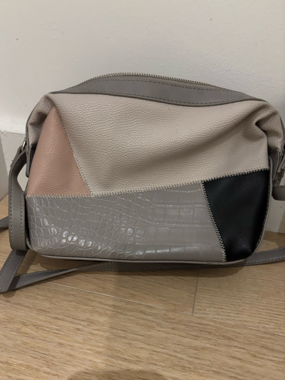 Neutral Colorblock Leather Crossbody Bag - Beige, Blush & Black